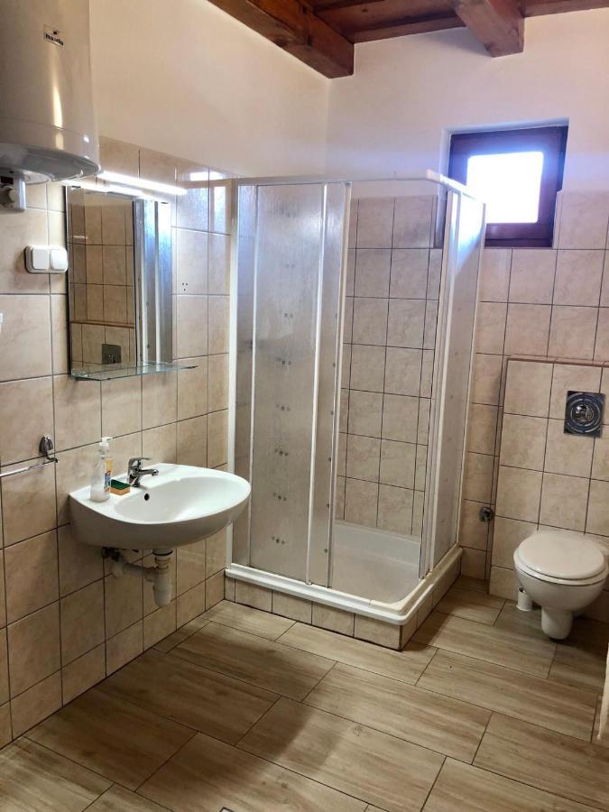 Lena Vendeghaz Hotel Balatonbereny Bagian luar foto
